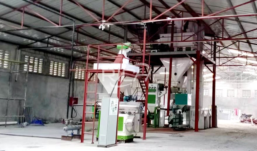 Papua New Guinea 1-2T/H Chicken Feed Pellet Processing Plant